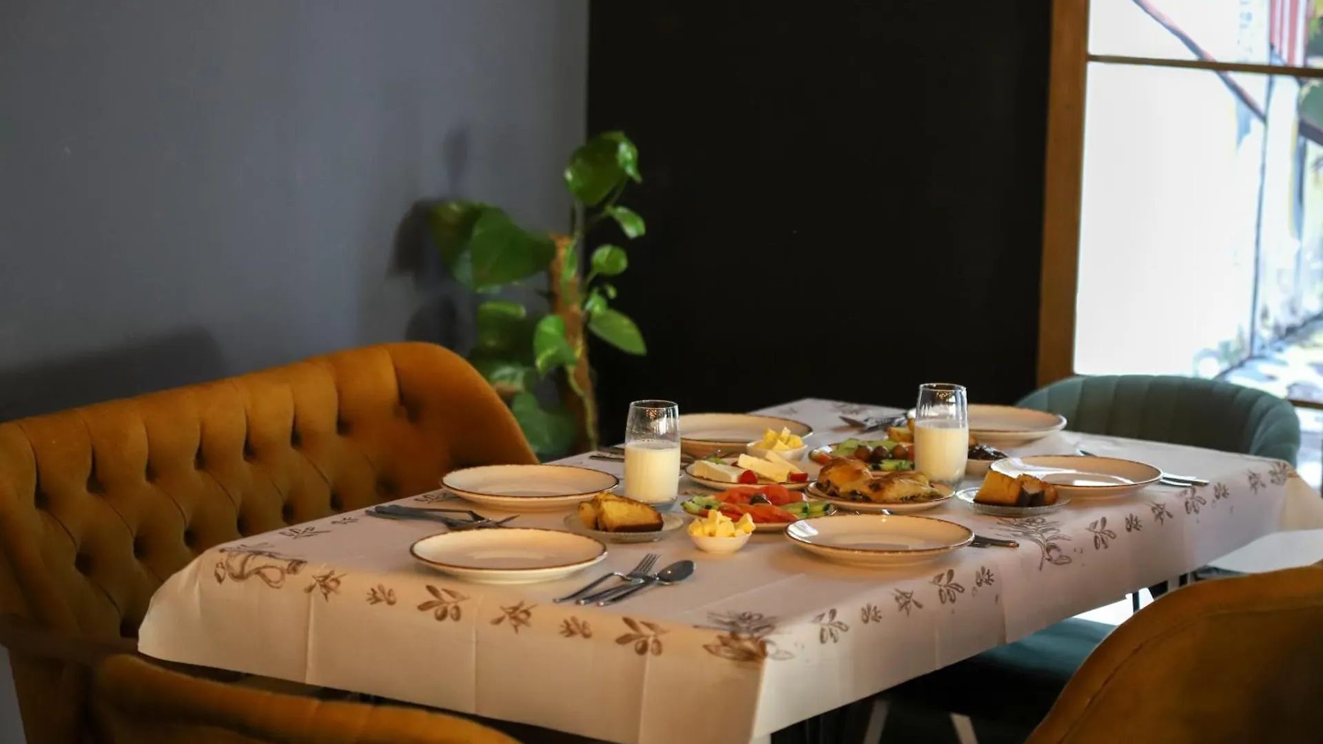 *****  Hotel Kamsi Berat Albania