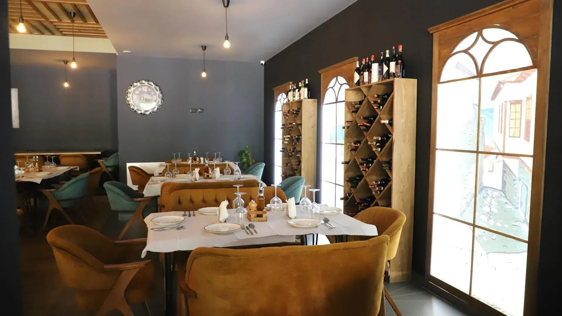 Hotel Kamsi Berat 5*,  Albania