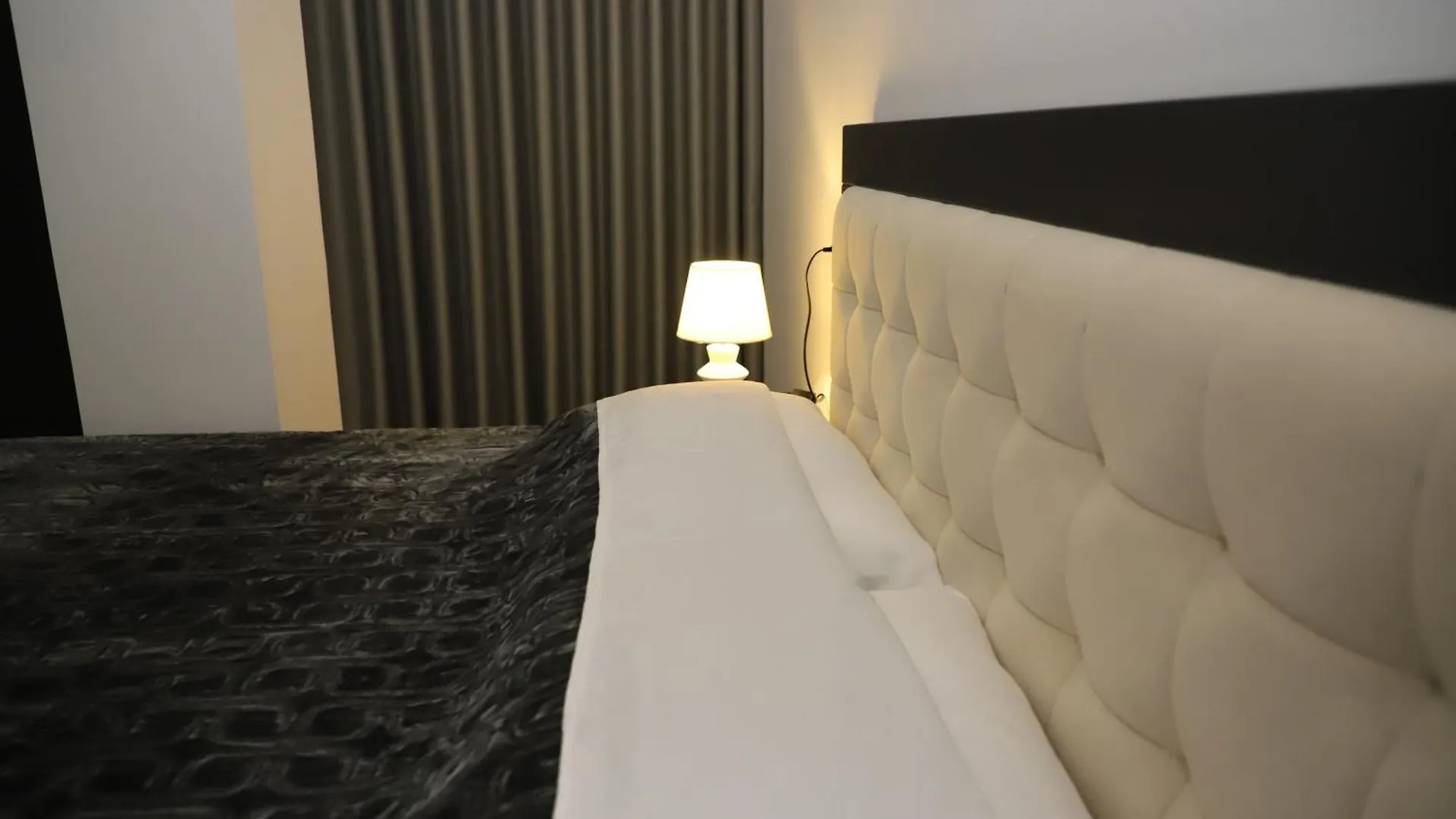 Hotel Kamsi Berat